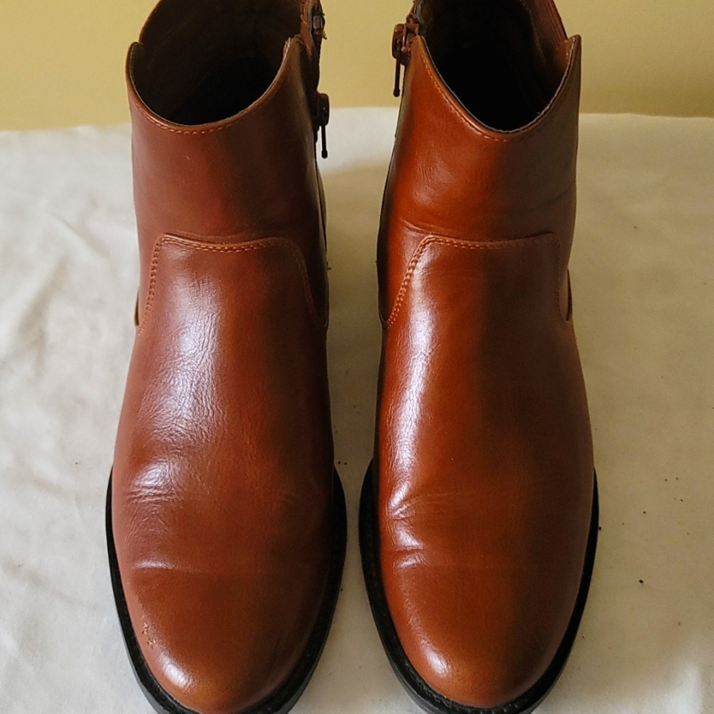 Easysprit brown ankle boots